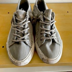 Grey casual sneaker. Some marks but great condition. 4 Earth by Blowfish brand.